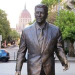 Statue of Ronald Reagan