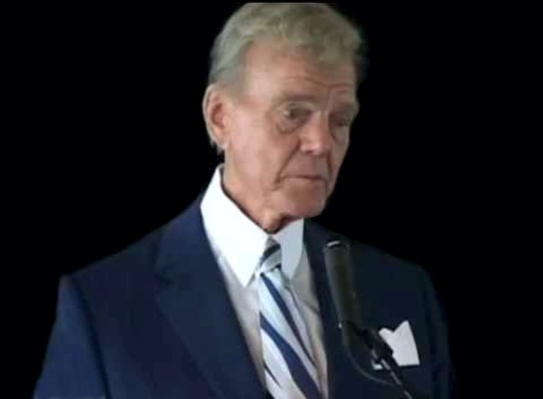 Paul Harvey speaking at the R&R Talk Radio Seminar at the Marina del Rey Marriott on March 8, 2003. 