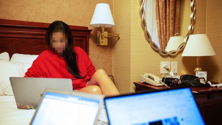 37-year-old Mom spent 7 days online as 11-year-old girl and learned about sexual predators