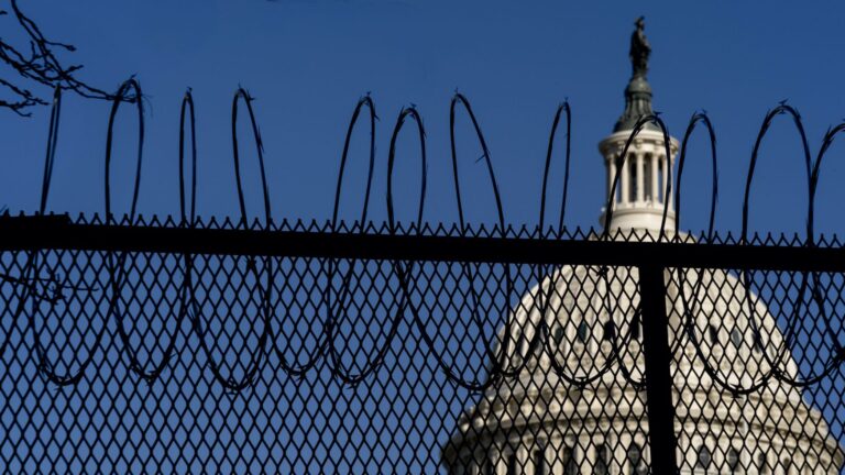 Senators Blunt & Van Hollen, Congresswoman Norton Introduce Legislation To Prohibit Permanent Fencing Around Capitol Complex