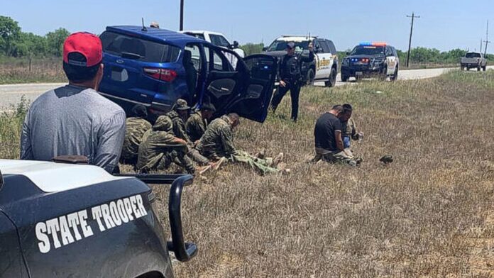 Seven illegal aliens and a driver are apprehended in La Salle County, Texas