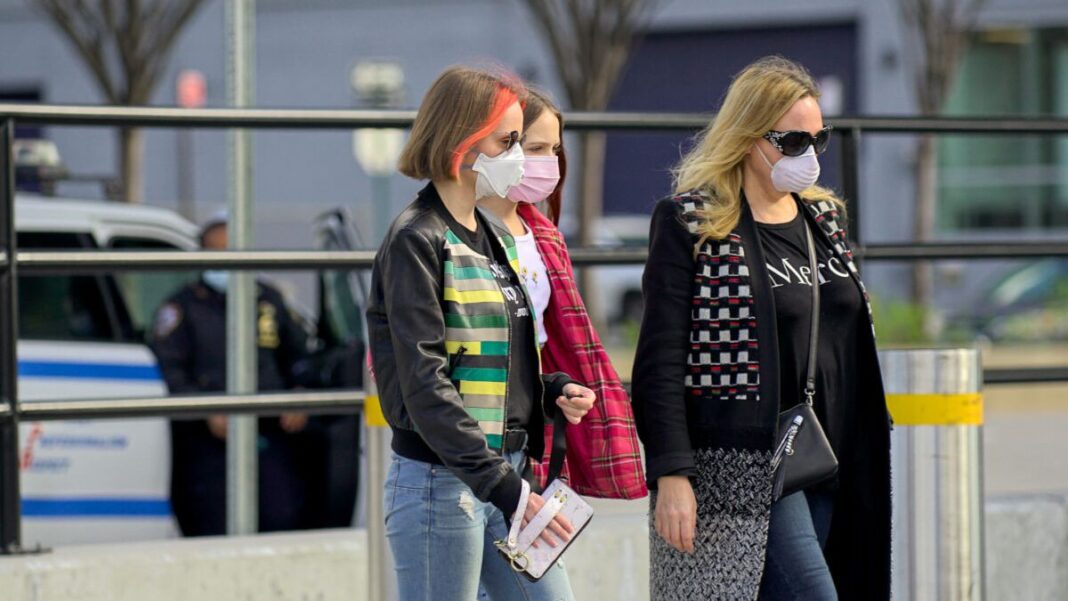 Wearing Masks in New York City