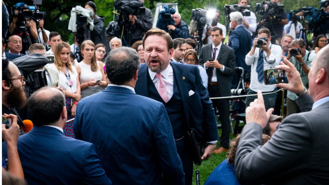 Fight in the WH Rose Garden
