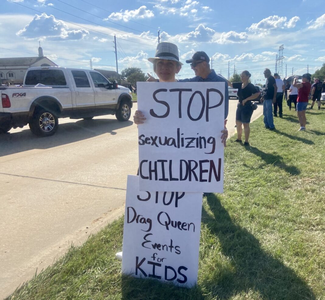 Conservative Texans protest drag-queen event.