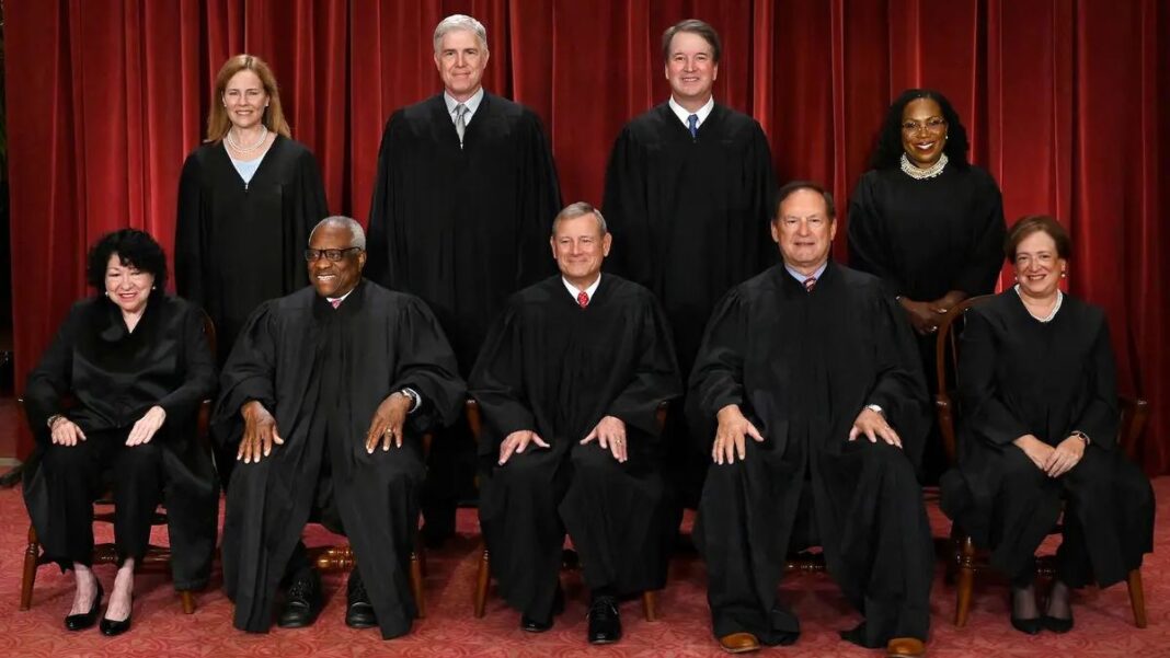 Justices of the U.S. Supreme Court on Oct. 7, 2022.