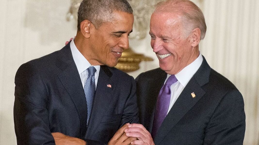President Barack Obama and Vice President Joe Biden October 16, 2015.