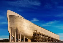 The Ark Encounter is located in Williamstown, Kentucky.