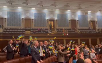 U.S. House of Representatives Members Wave Ukraine Flags on Floor