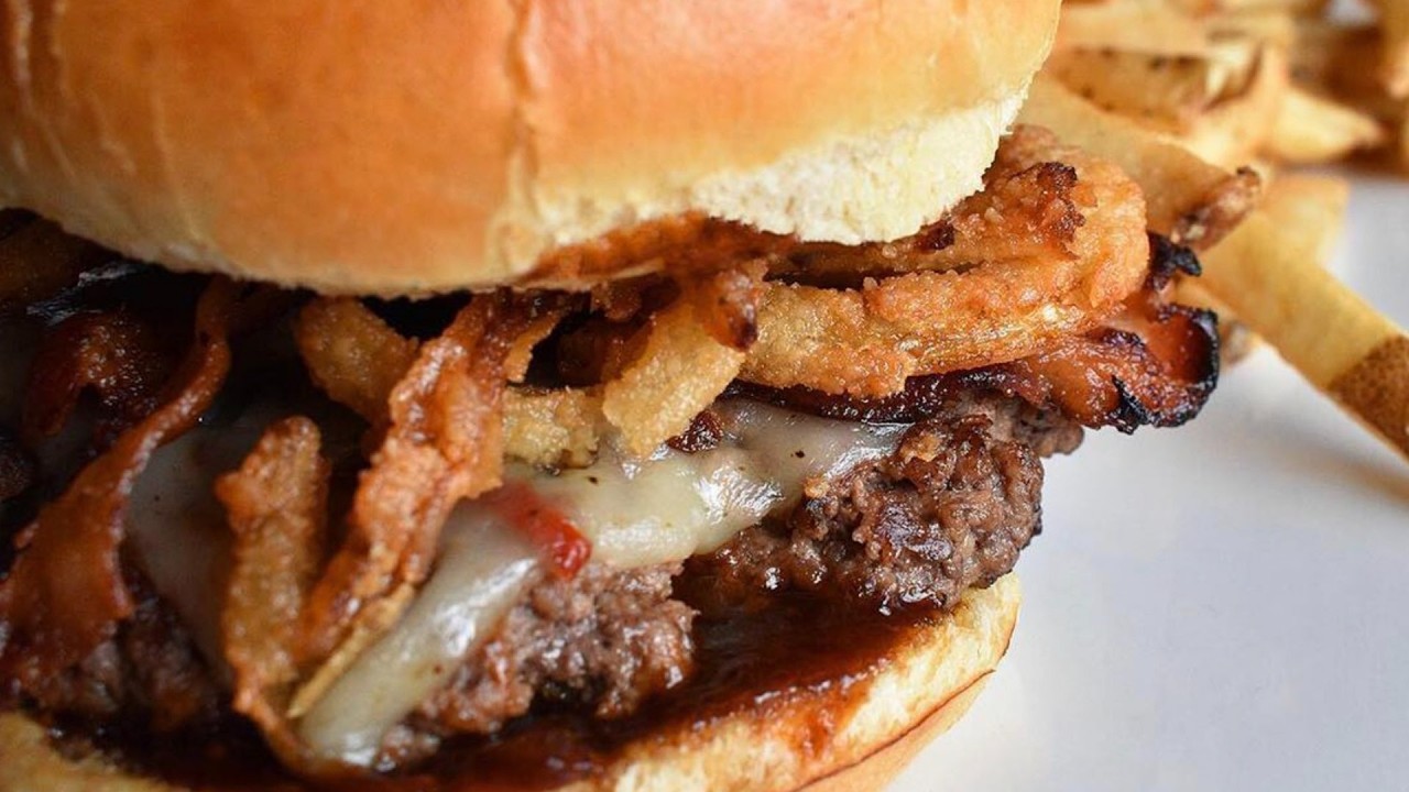 American Restaurants Are Going Broke