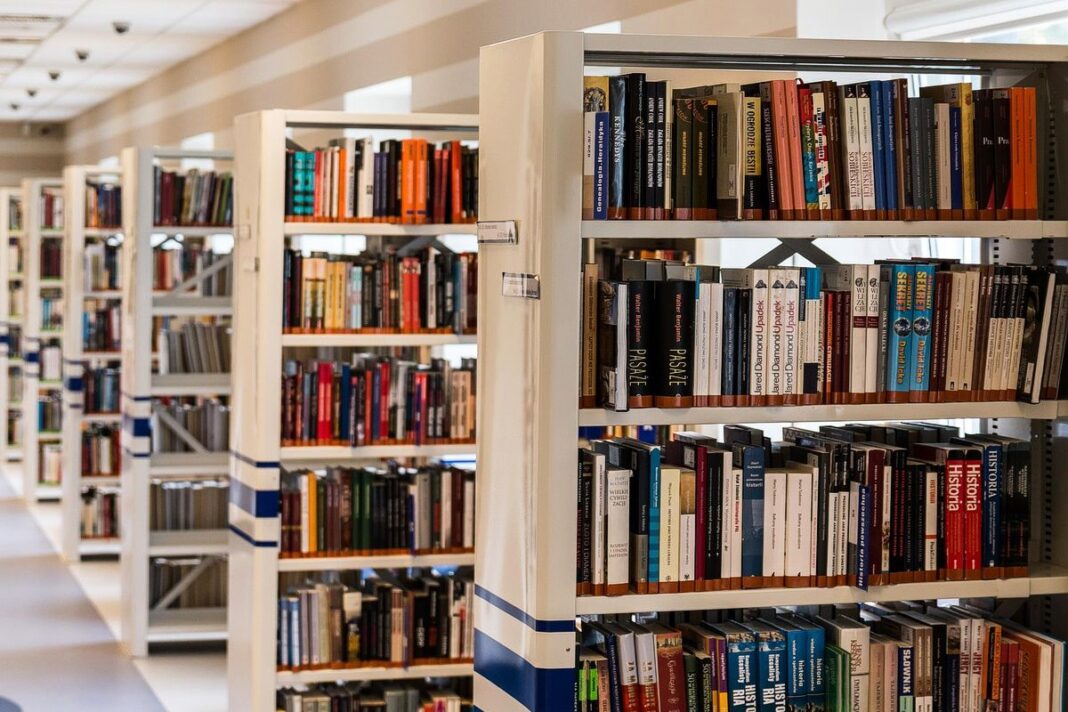Jarmoluk Library