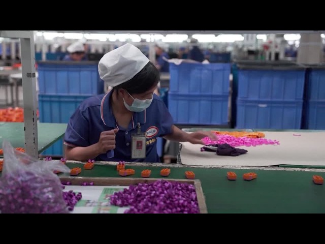 China's growth slides as fears grow over unbalanced economy